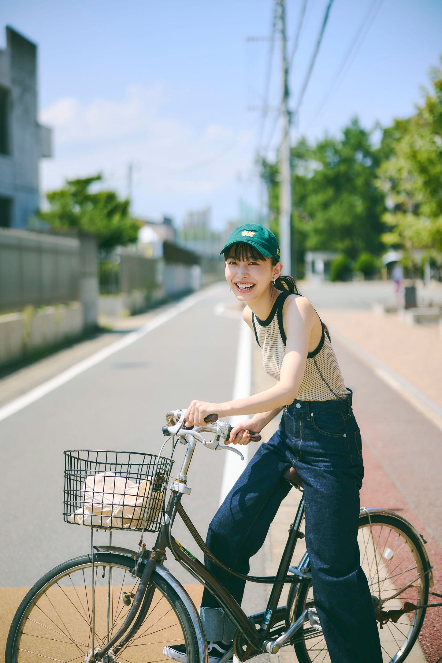 井桁弘恵写真集 つかのま (特典付き)